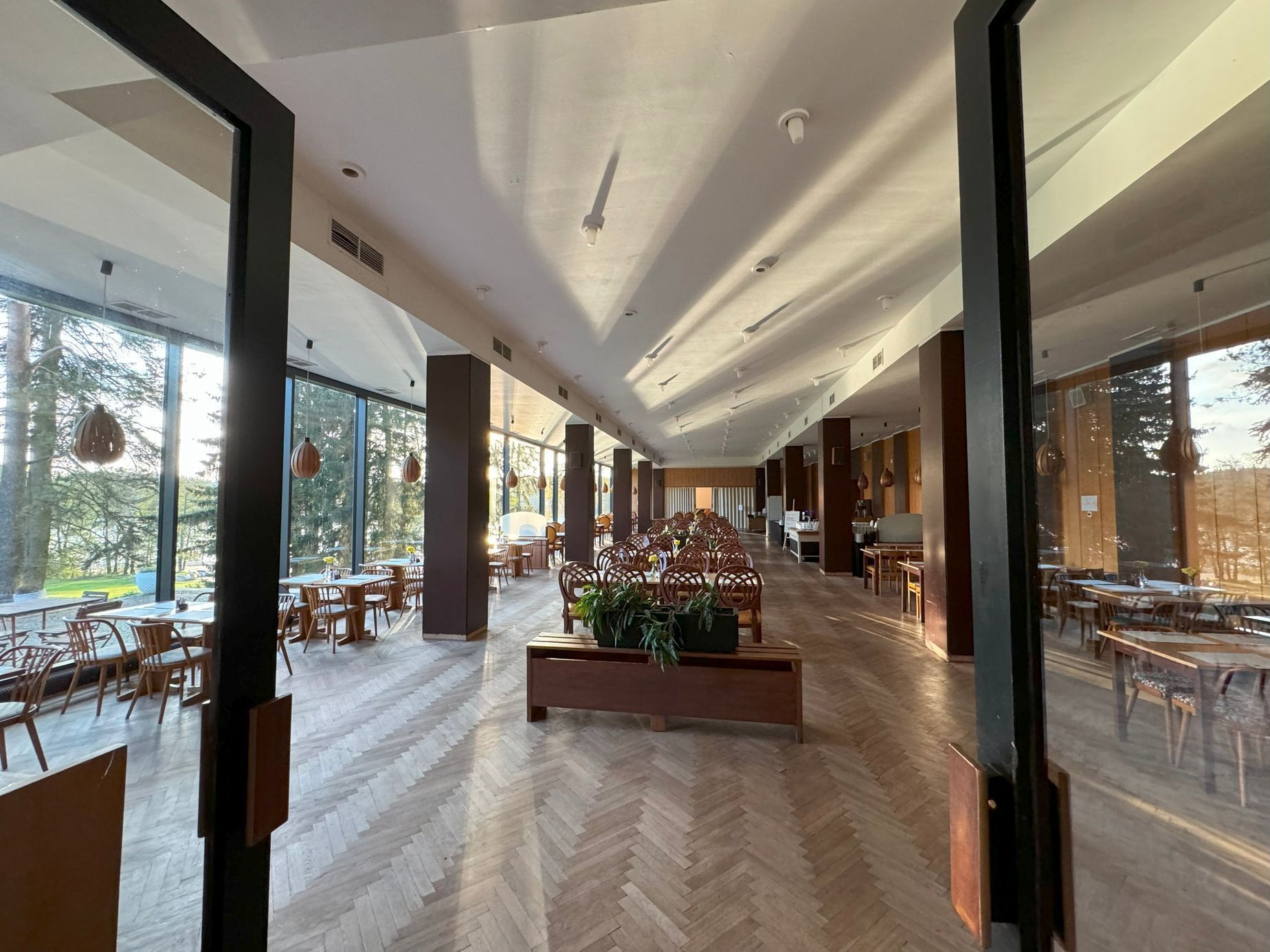 hotel medlov jídelna