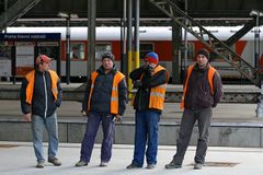 Železniční odbory míří do stávky proti propouštění