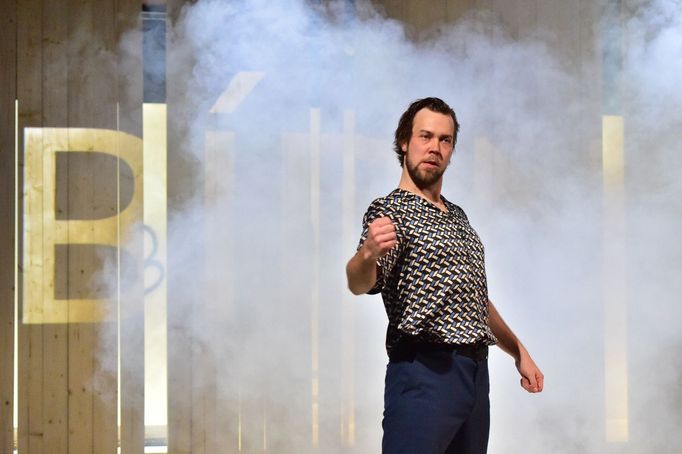 Dominik Teleky jako Marius.