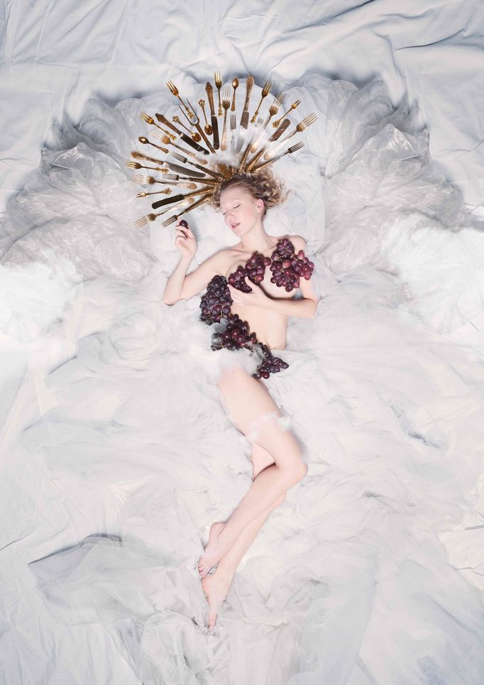 Fotografie z plakátku k inscenaci Bon Appétit.