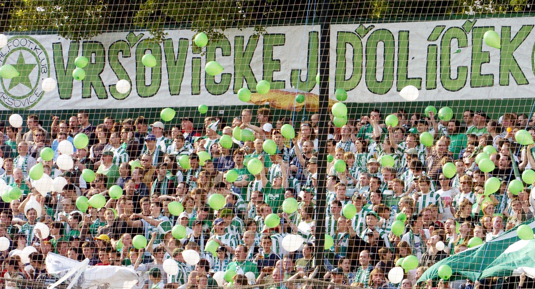 Fotogalerie / Před 90 lety byl otevřen fotbalový stadion Ďolíček klubu Bohemians 1905