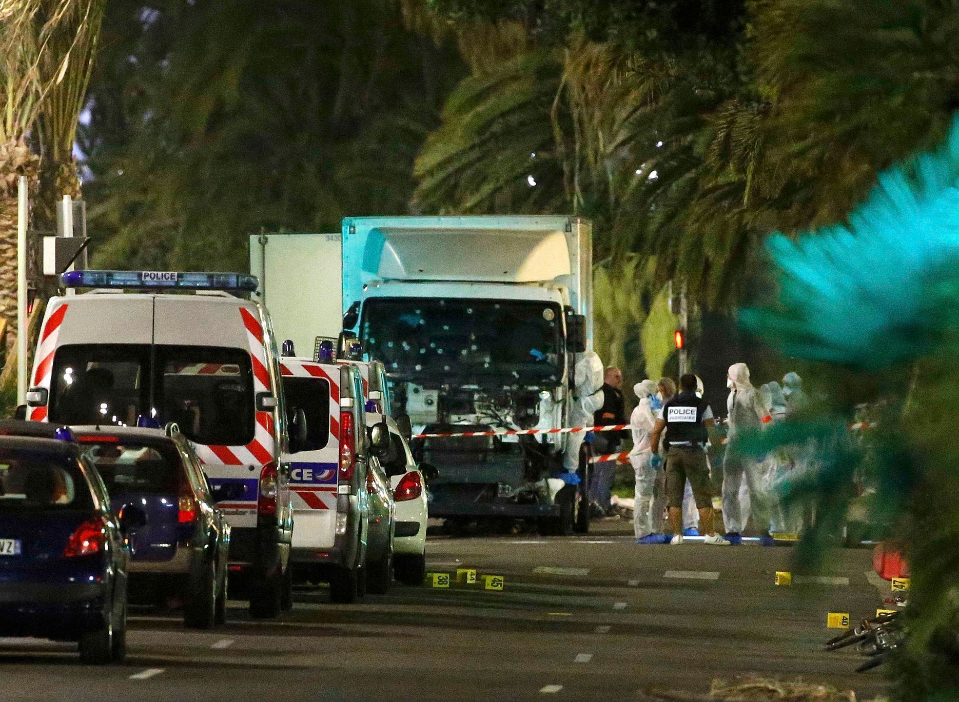 Vůz, kterým útočník zabíjel v Nice