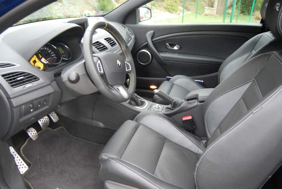 Automoto - Renault mégane RS - 3