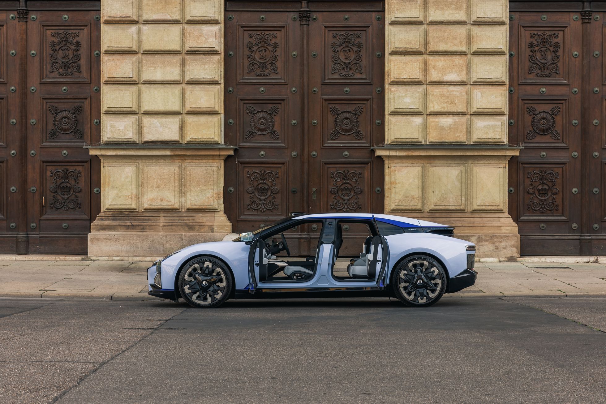 elektromobily HiPhi