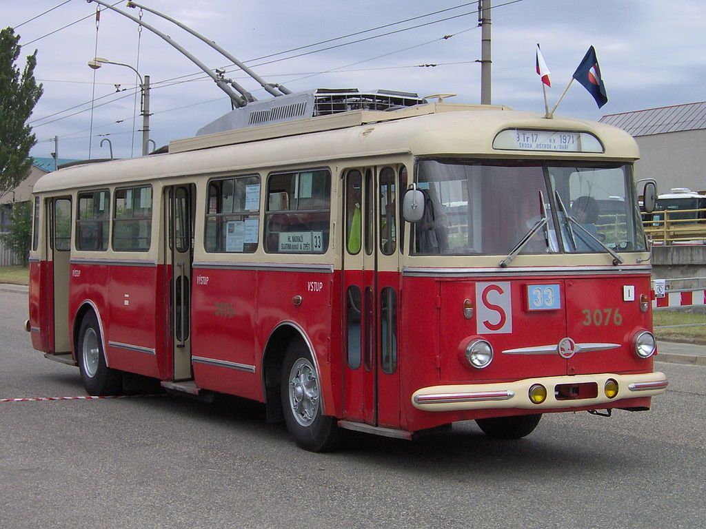 Trolejbus - legenda - Škoda 9Tř