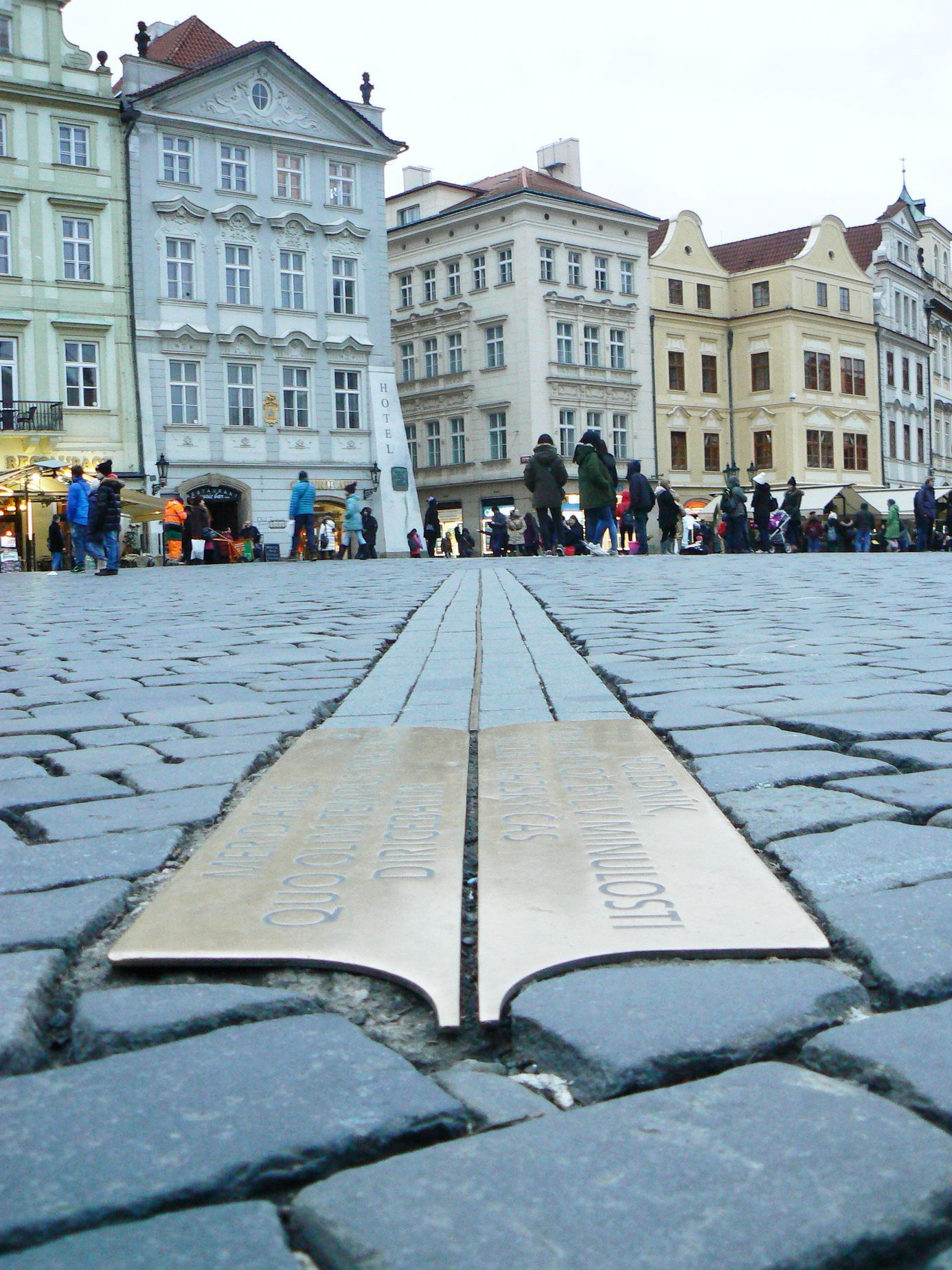 Jednorázové užití / Fenomén Staromáku