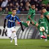fotbal, Evropská liga 2019/2020, play off, Razgrad - Inter Milán, Lautaro Martinez (v modročerném)