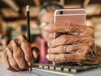 Moderní technologie se vyvíjí tak rychle, že pro starší lidi to může představovat opravdu problém.