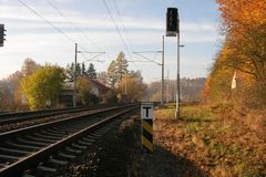 Další dva české vlaky projely návěst stůj, jeden vykolejil. Nikdo se nezranil