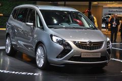 Opel zveřejnil ceny Zafiry Tourer pro český trh
