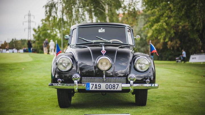Auta z Vrchní, prchni i Saturnina. O víkendu se koná výstava Automobilové klenoty