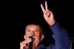 Nový průzkum: Babiš s ANO potřebuje dva partnery, rýsuje se štika voleb