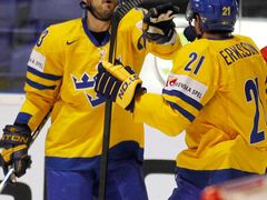 Eriksson a Persson se radují, Švédsko postoupilo do semifinále MS.