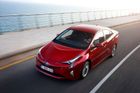 První test: Toyota Prius už teď opravdu bude stát za úvahu. I po městě jezdí se spotřebou 4 litry