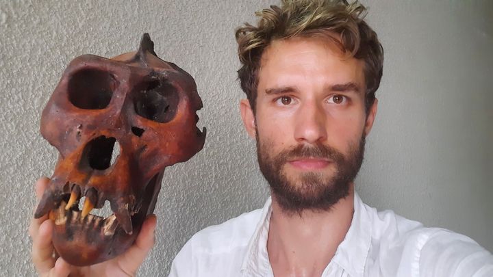 "Na schůzku přinesl lebky goril a šimpanzů." Čech pomohl chytit překupníka v Kamerunu; Zdroj foto: Arthur F. Sniegon