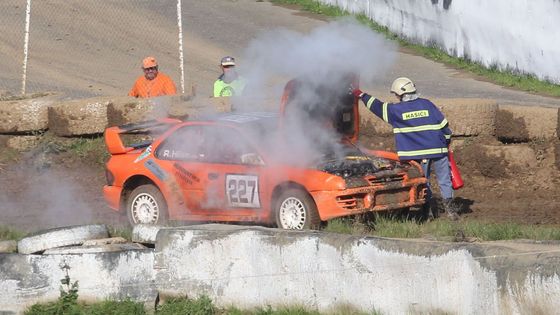 FOTO Bahno a karamboly, to bylo MČR v autokrosu