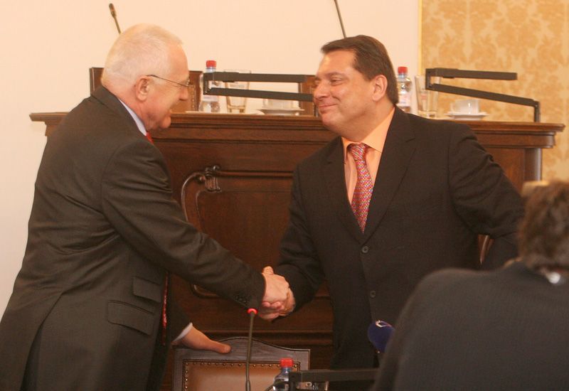 Václav Klaus na klubu poslanců ČSSD