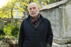 "Ospravedlňoval terorismus." Ruský soud vyměřil 14 let spisovateli Akuninovi, jenž kritizoval invazi