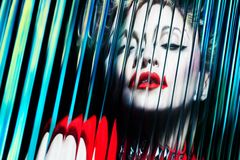 Madonna popírá věk a stín krize taneční extází