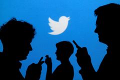 Twitter kvůli bezpečnosti pozastavil přispívání přes SMS. Chce zabránit útoku hackerů