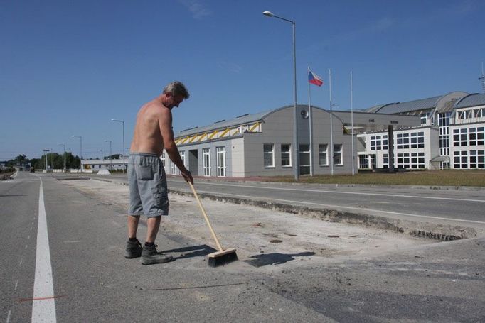 Pečlivě jsme se rozdělili, pečlivě se spojujeme. Likvidace hraničního přechodu Lanžhot na dálnici do Bratislavy