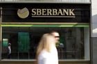 Ruská banka Sberbank začala obsluhovat klienty s pasy neuznaného Donbasu