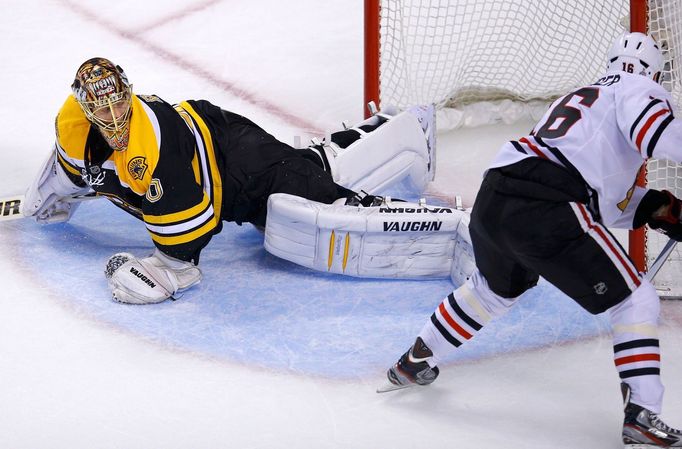 Čtvrtý zápas finále Stanley Cupu: Boston Bruinss - Chicago Blackhawks