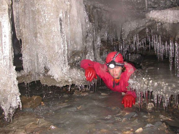 V současnosti pobývá Marie Šabacká na Špicberkách, kam se vrátila za výzkumem ledovcových jeskyní