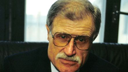 Příběh českého agenta nasazeného v CIA. Chováním se podobal Klausovi, pletli si je, tvrdí novinář