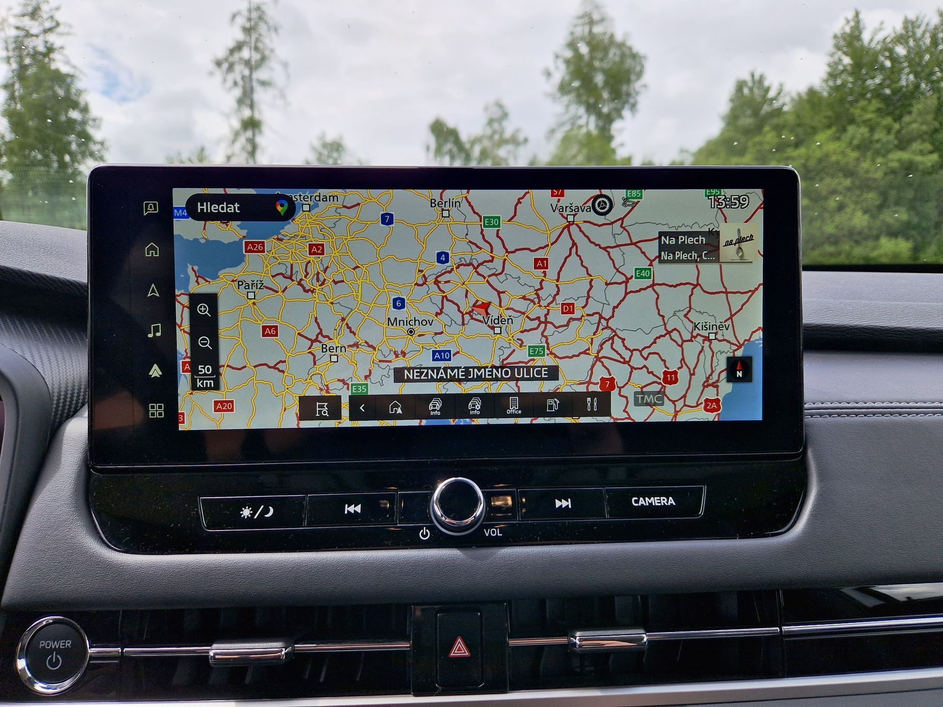 Mitsubishi Outlander PHEV test