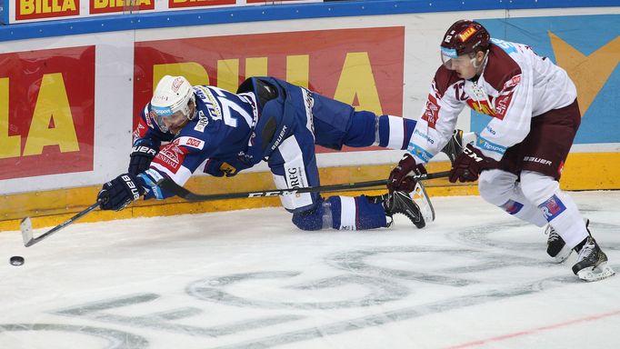 HC Sparta Praha - Kometa Brno, extraliga 2016/17. Jan Štencel a Jiří Černoch