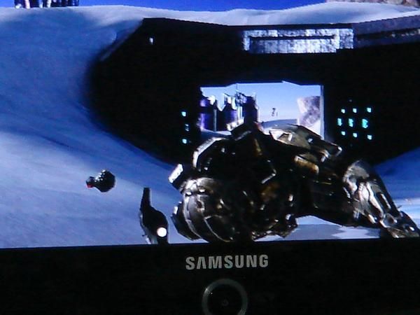 Američtí vojáci hrají Halo 3