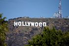 Hollywood se změnil kvůli marihuaně. Neznámý vtipálek přepsal slavný nápis na Hollyweed