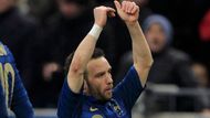 Před koncem prvního poločasu dostal Mathieu Valbuena Francii do vedení.