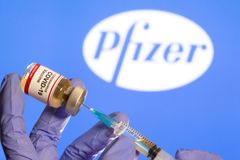 Zklamání a rozčarování. Několik zemí kritizuje pomalé dodávky vakcín od Pfizeru