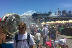 Video: Hic, hvězdy, hudba aneb Krok za kulisy. Podívejte se, jak to vypadá při Australian Open