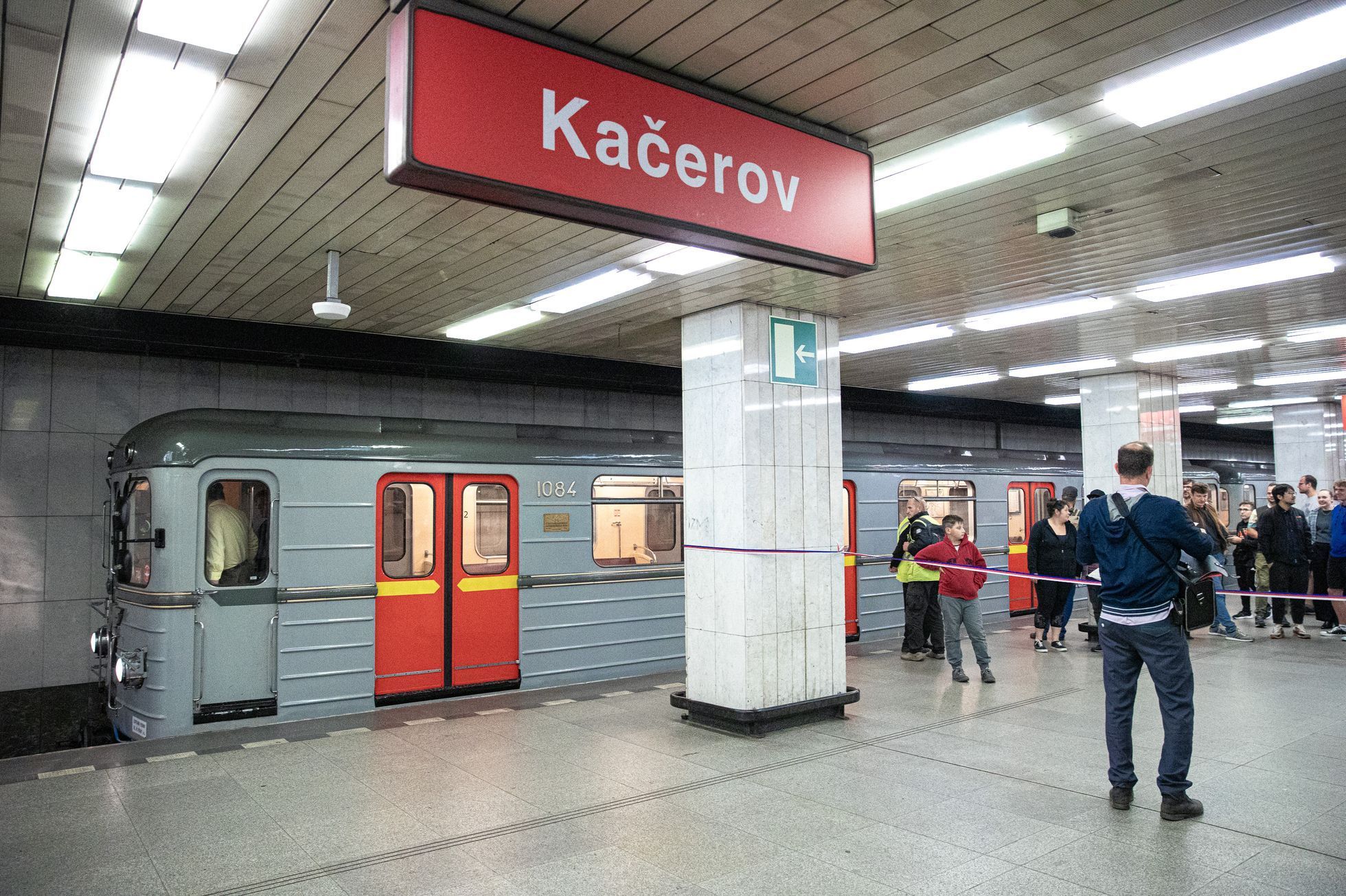 Půlnoční divadelní představení v pražském metru o jeho vzniku, festival příští vlna/next wave, soubor Krutý krtek