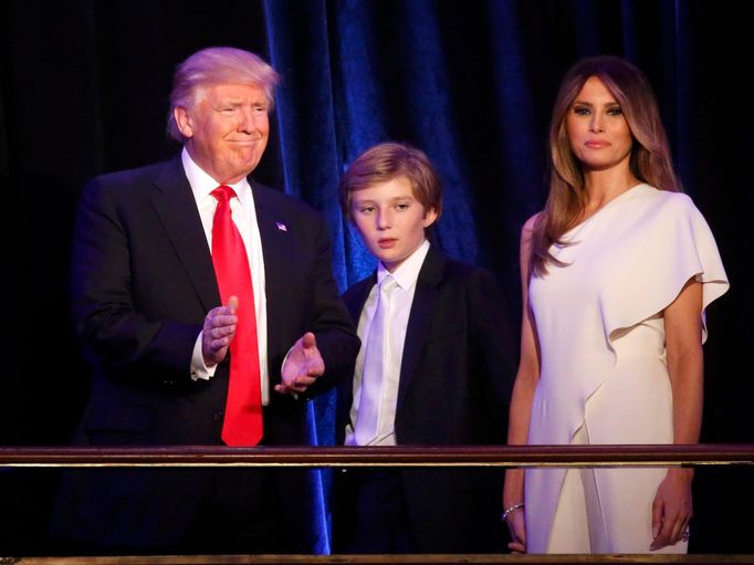 Donald Trump, jeho syn Barron a manželka Melania