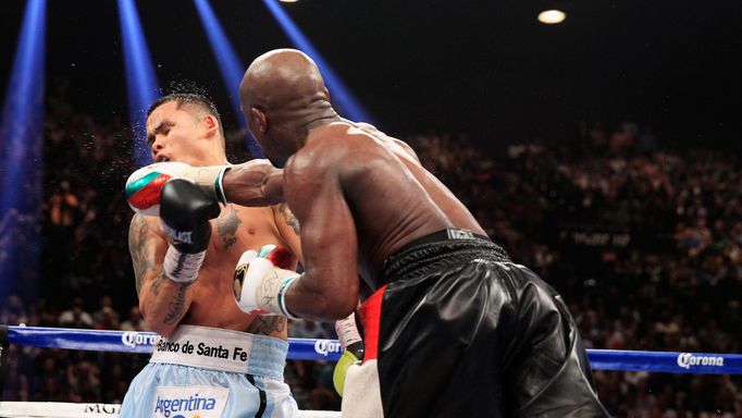 Floyd Mayweather vs. Marcos Rene Maidana