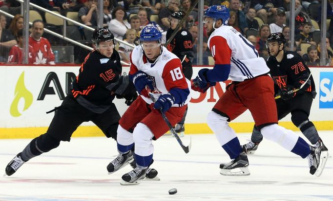 Příprava před SP, Česko-Výběr Severní Ameriky: Ondřej Palát (18) - Jack Eichel (15