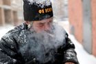 Foto: Musí vydržet i 30 stupňů pod nulou. Takto přežívají zimu bezdomovci na Sibiři