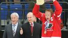 MS 2016 finále Kanada-Finsko: Vladimir Putin a Corey Perry