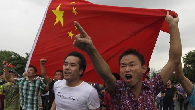 Protijaponský protest ve městě Šen-čen na jihu Číny.
