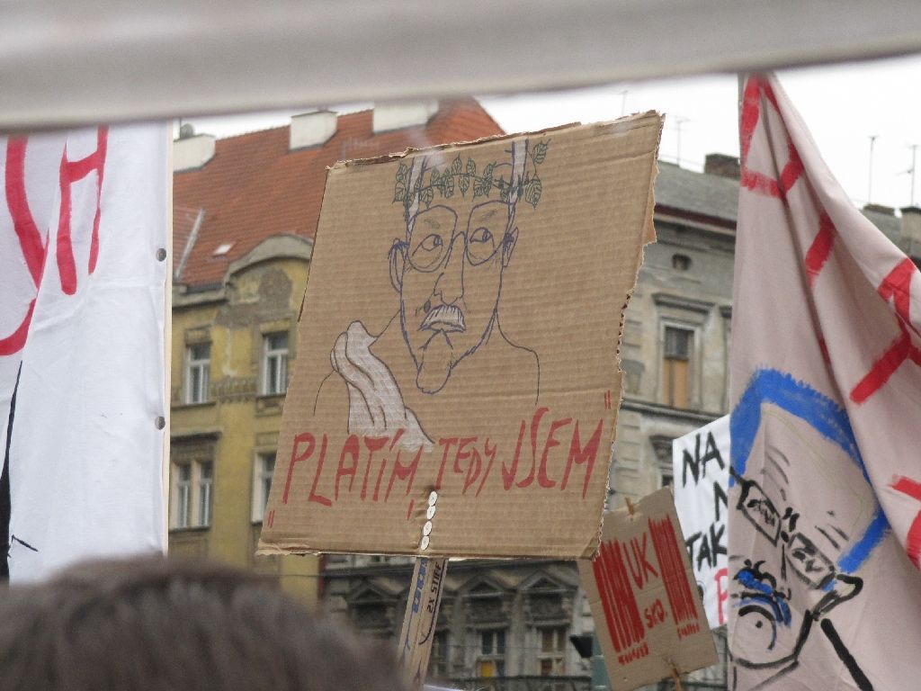 Týden neklidu - transparenty
