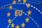 Nizozemcům navzdory. Evropská komise prý nabídne Ukrajincům zrušení víz