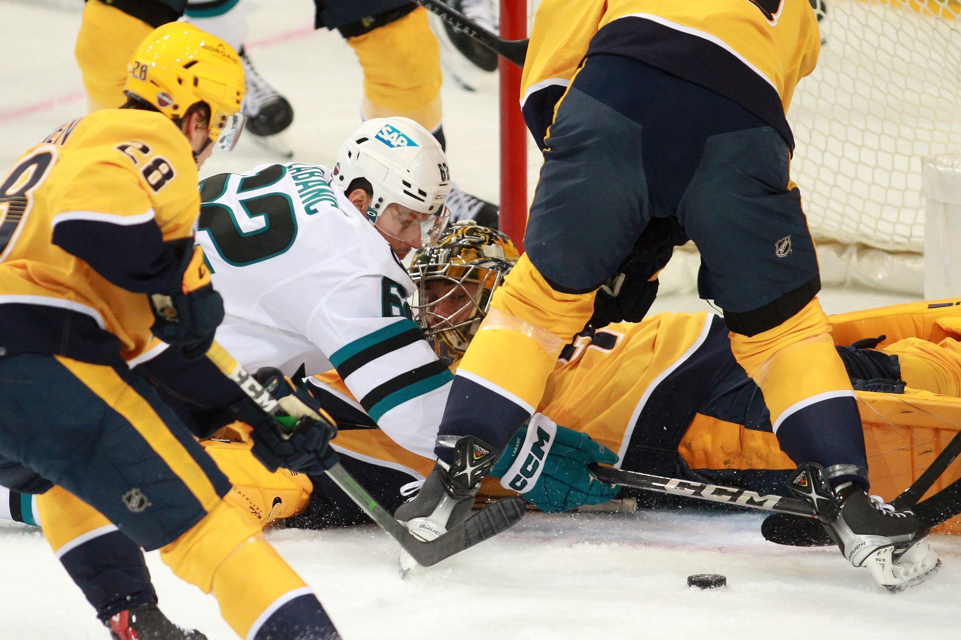 NHL v Praze: Nashville Predators vs. San José Sharks