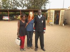 Češka Andrea Volfová s keňskými studenty. 