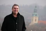 Základní školu Josefa Bublíka v Bánově na Slovácku vede Vlastimil Ondra jako ředitel od roku 2022, učitelem je od roku 1999.