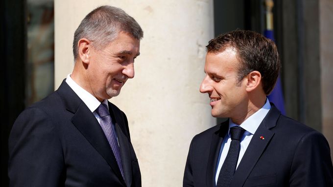 Andrej Babiš s francouzským prezidentem Emmanuelem Macronem na archivním snímku.
