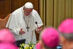Církev musí vyléčit vážné rány. Papež promluvil na historickém summitu o zneužívání